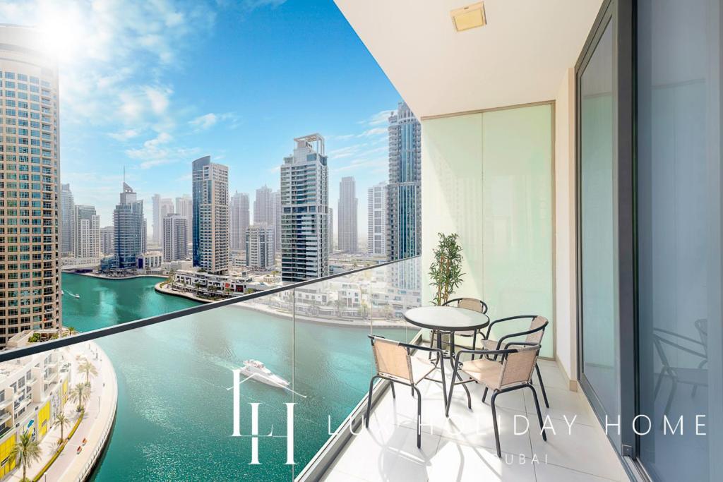 Lux Contemporary Suite With Full Marina View 6 Dubai Exterior foto